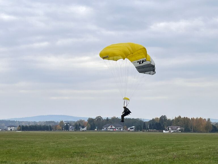 skoki spadochronowe kielce 22